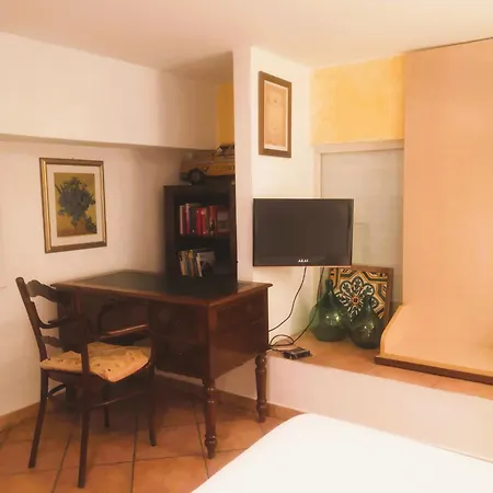 Parnaso Bed and Breakfast *